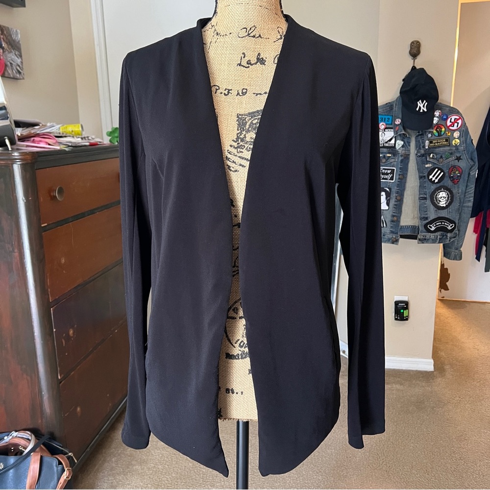 BCBGeneration Women's Black silky Open Front high low Jacket